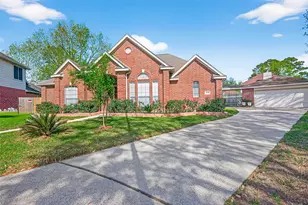 20839 Rivershire Ln, Houston, TX 77073 - Photo 2