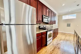 314 W Bell St, Houston, TX 77019 - Photo 18