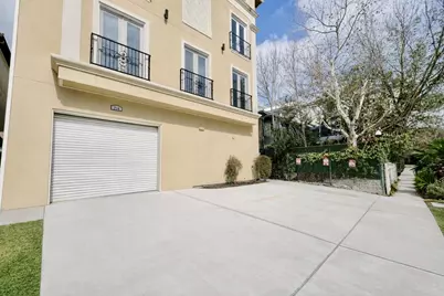 314 W Bell Street #201, Houston, TX 77019 - Photo 4