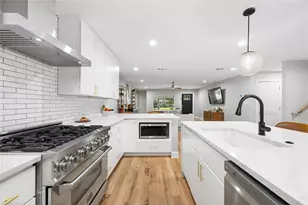 2122 Chippendale Rd, Houston, TX 77018 - Photo 10