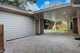 2826 Edgewood Dr, Sugar Land, TX 77479 - Photo 14