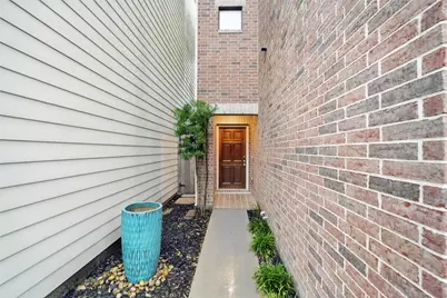 650 Westcross Street #44, Houston, TX 77018 - Photo 4