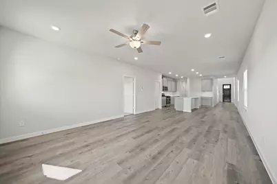 380 Long Branch Drive, Dayton, TX 77535 - Photo 8