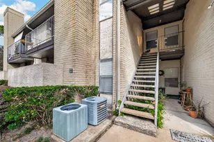2021 Spenwick Dr, Houston, TX 77055 - Photo 4