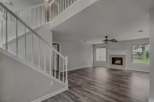 706 S Diamondhead Blvd, Crosby, TX 77532 - Photo 4