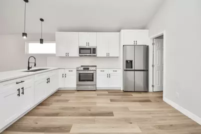 7605 Avenue C, Houston, TX 77012 - Photo 28