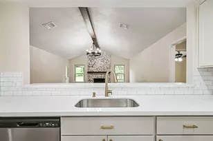 101 Ridge Rd, Manvel, TX 77578 - Photo 12