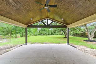 101 Ridge Rd, Manvel, TX 77578 - Photo 2