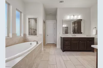 11 Kimberling Court, Tomball, TX 77375 - Photo 22