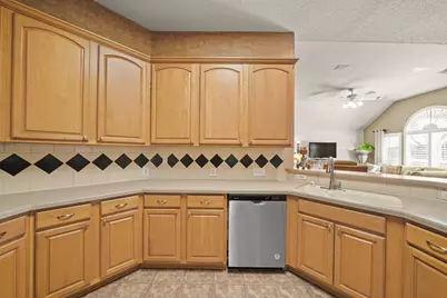 7310 Whistle Court, Sugar Land, TX 77479 - Photo 22