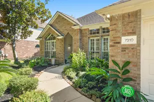 7310 Whistle Ct, Sugar Land, TX 77479 - Photo 2