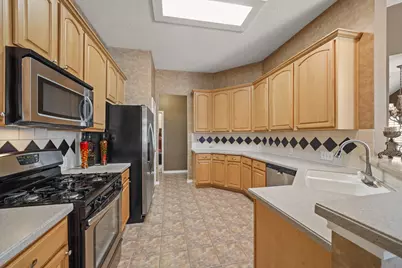 7310 Whistle Court, Sugar Land, TX 77479 - Photo 20