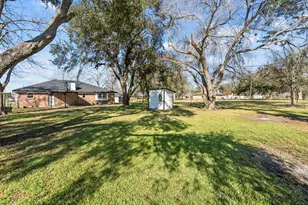 426 County Rd 243, Angleton, TX 77515 - Photo 26