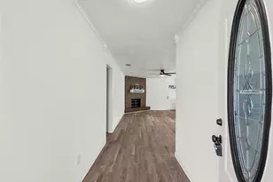 426 County Rd 243, Angleton, TX 77515 - Photo 4