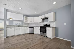 8322 Carmelwood Ln, Humble, TX 77338 - Photo 10