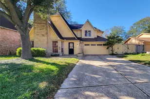 6215 Francis Marion Dr, Houston, TX 77091 - Photo 1