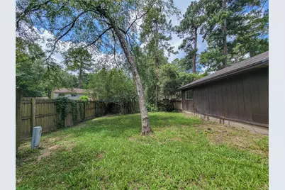 18 N Wavy Oak Circle, The Woodlands, TX 77381 - Photo 14