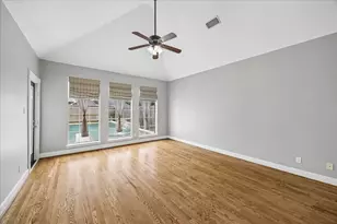 7915 Huddersfield Ct, Spring, TX 77379 - Photo 8