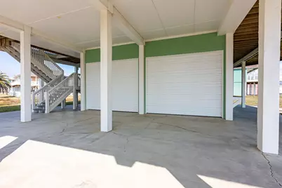 3125 James, Crystal Beach, TX 77650 - Photo 42
