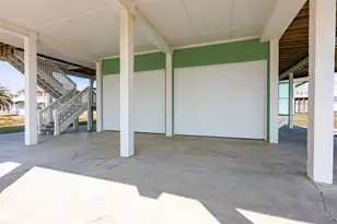 3125 James, Crystal Beach, TX 77650 - Photo 42