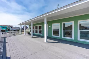 3125 James, Crystal Beach, TX 77650 - Photo 10