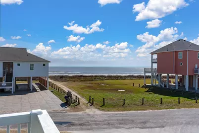 3125 James, Crystal Beach, TX 77650 - Photo 8