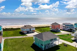 3125 James, Crystal Beach, TX 77650 - Photo 2