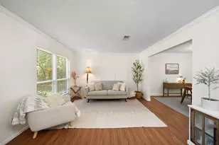 3 E Stony Bridge Cir, The Woodlands, TX 77381 - Photo 8