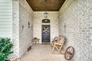 7386 Garrison Crk Dr, Bryan, TX 77808 - Photo 2