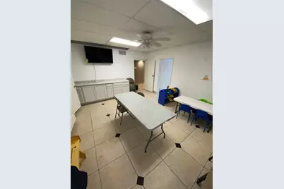 1102 75th Street, Houston, TX 77011 - Photo 18