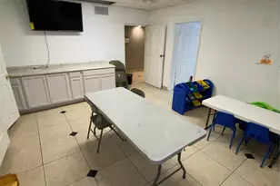 1102 75th St, Houston, TX 77011 - Photo 18