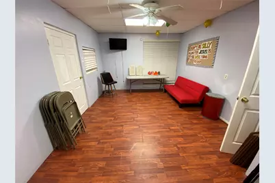 1102 75th Street, Houston, TX 77011 - Photo 20