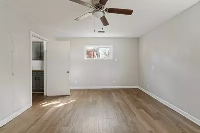 302 14th Street N, Texas City, TX 77590 - Photo 12