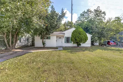 302 14th Street N, Texas City, TX 77590 - Photo 1