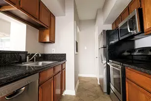 2025 Augusta Dr, Houston, TX 77057 - Photo 2