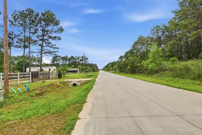 133 County Road 5005, Cleveland, TX 77327 - Photo 2