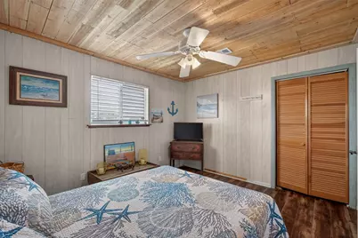 4026 Kent Drive, Galveston, TX 77554 - Photo 18