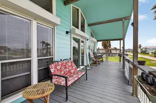 4026 Kent Dr, Galveston, TX 77554 - Photo 2