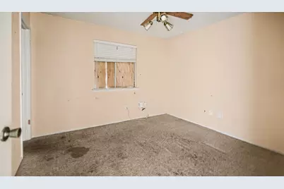 131 Meadow Bend Street, League City, TX 77573 - Photo 12
