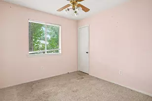 131 Meadow Bend St, League City, TX 77573 - Photo 14