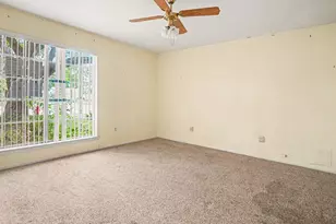 131 Meadow Bend St, League City, TX 77573 - Photo 16