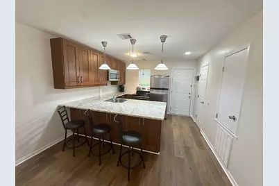 424 15th Street #104, Galveston, TX 77550 - Photo 6