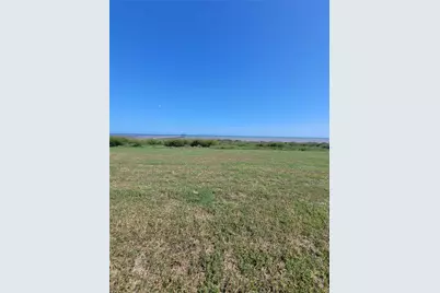 3225 Bay Ridge Drive, Palacios, TX 77465 - Photo 8