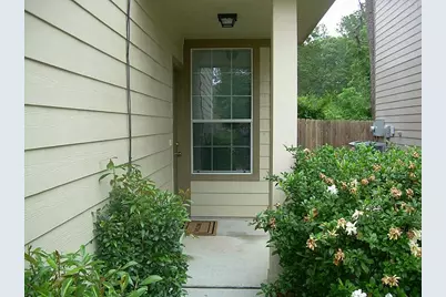 231 N Burberry Park Circle, The Woodlands, TX 77382 - Photo 2
