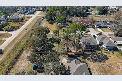 3395 Avenue G, Dickinson, TX 77539 - Photo 12