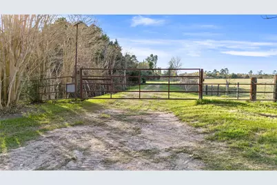 8870 Hart Lane, Sealy, TX 77474 - Photo 1