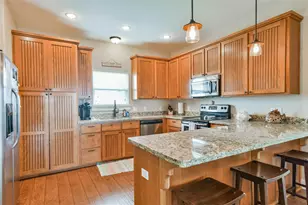 956 Townsend, Crystal Beach, TX 77650 - Photo 12