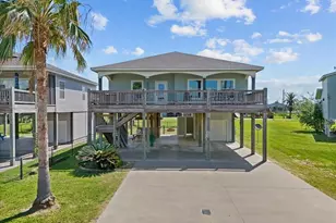 956 Townsend, Crystal Beach, TX 77650 - Photo 38