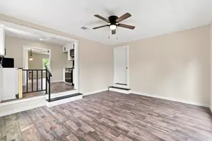 801 E Defee Ave, Baytown, TX 77520 - Photo 22