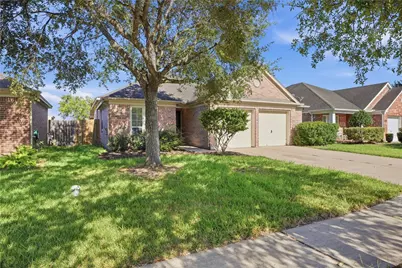 872 Rock Harbor Lane, League City, TX 77573 - Photo 2